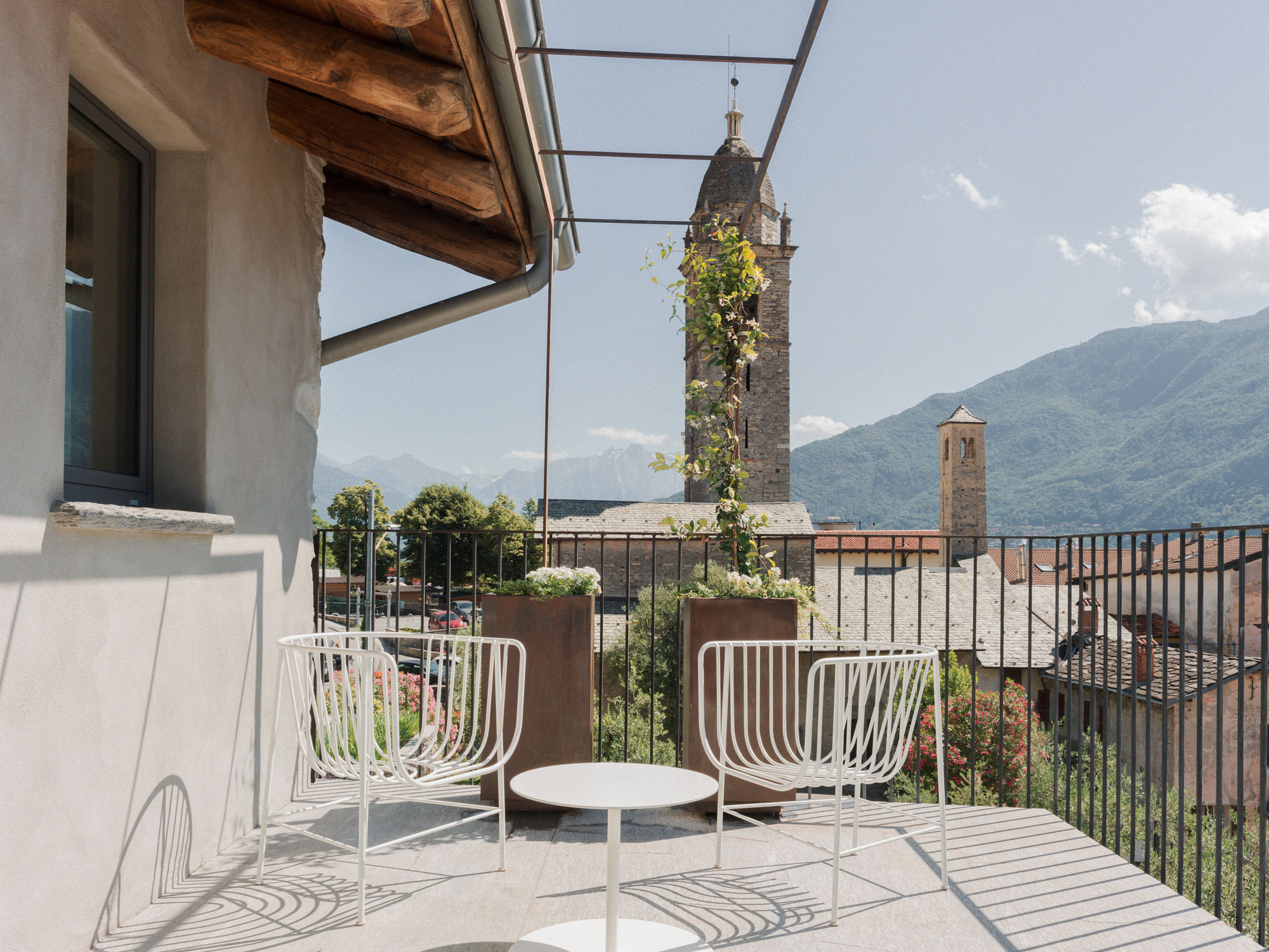 Casa Olea Hotel is a renovated old vicarage located in Cremia, Lake Como - Italy. Each Deluxe room has breath taking views over the lake and the mountains from private terrace.